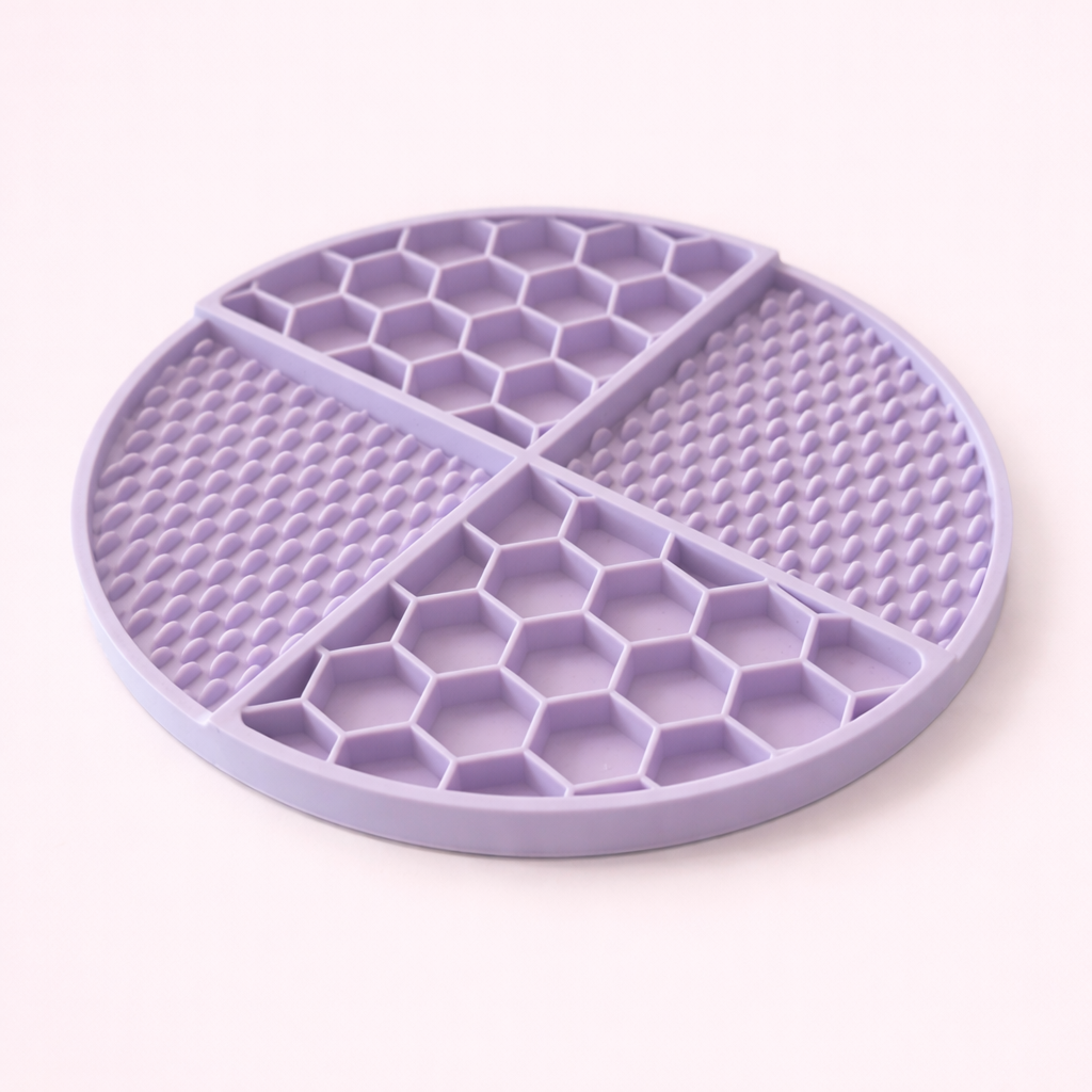 Licky Mats Round